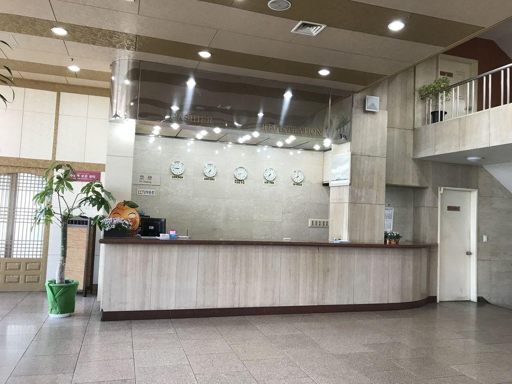 Hotel Seoul Tourist Čedžu Exteriér fotografie